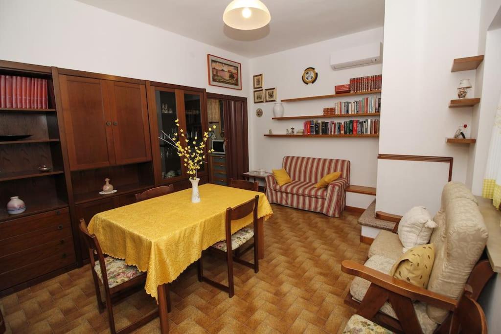 La Casa Di Carlo Apartman SantʼAntìoco Kültér fotó